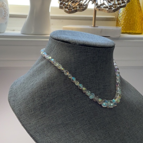 Vintage 1960’s Glass Aurora Beaded Adjustable Necklace. Absolutely Gorgeous! - Picture 7 of 10